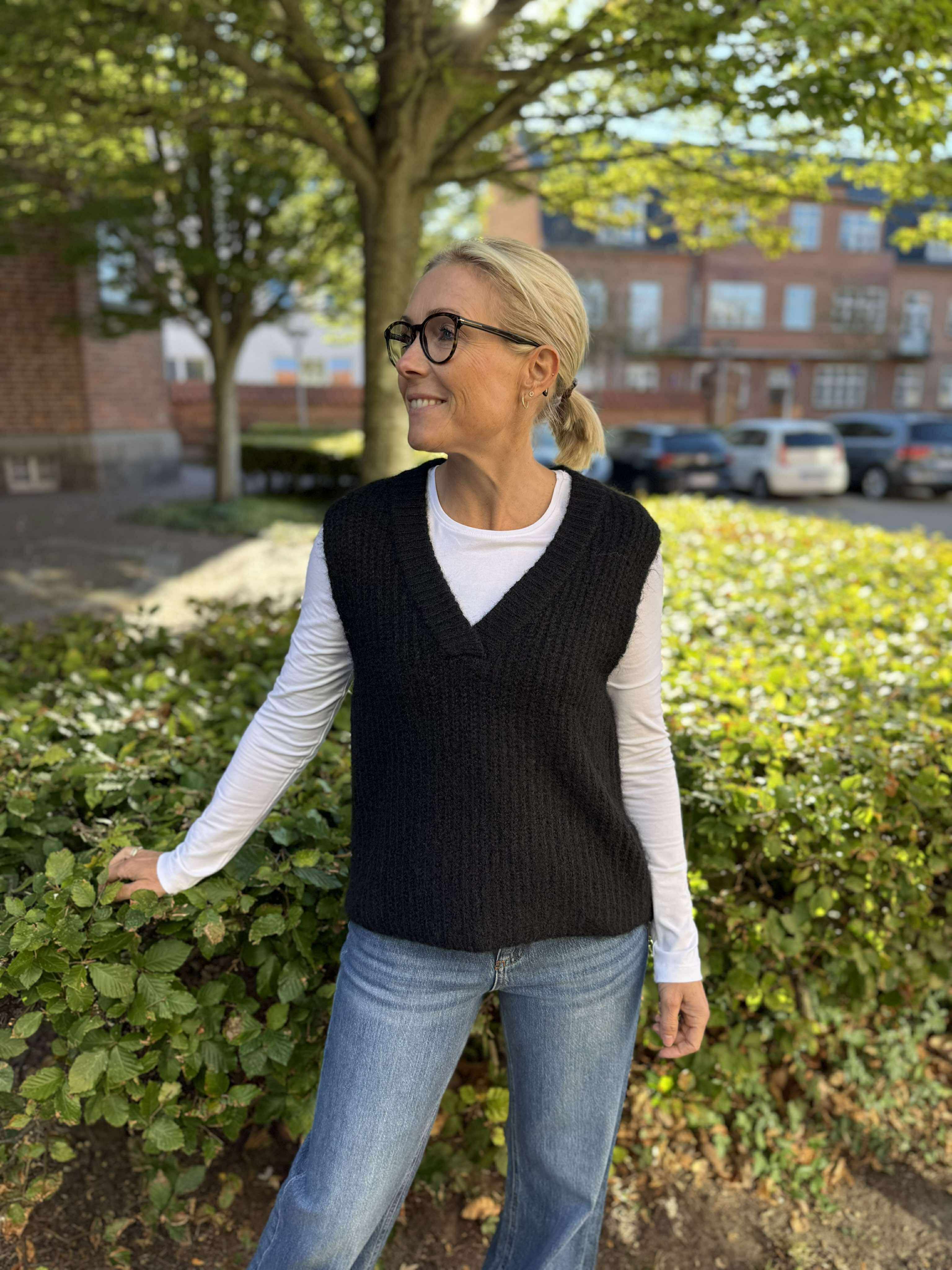 VMNOVAH Pullover - Black